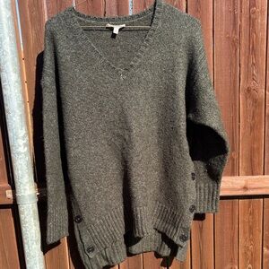 Olive Green Sweater Sz M/L